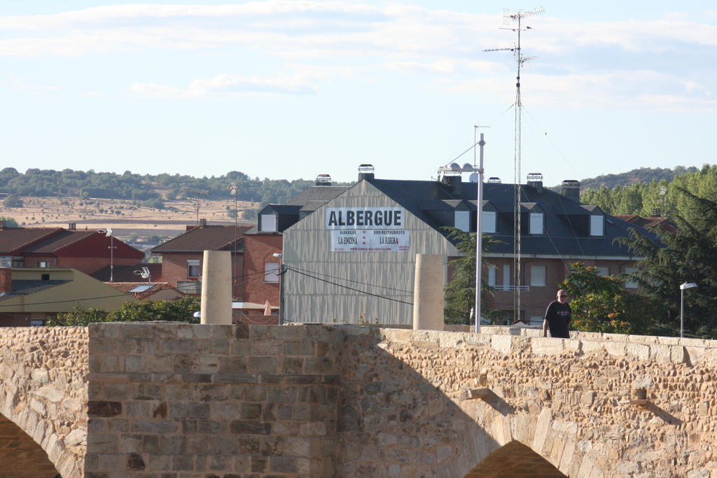Albergue La Encina Hospital de Orbigo Exterior photo